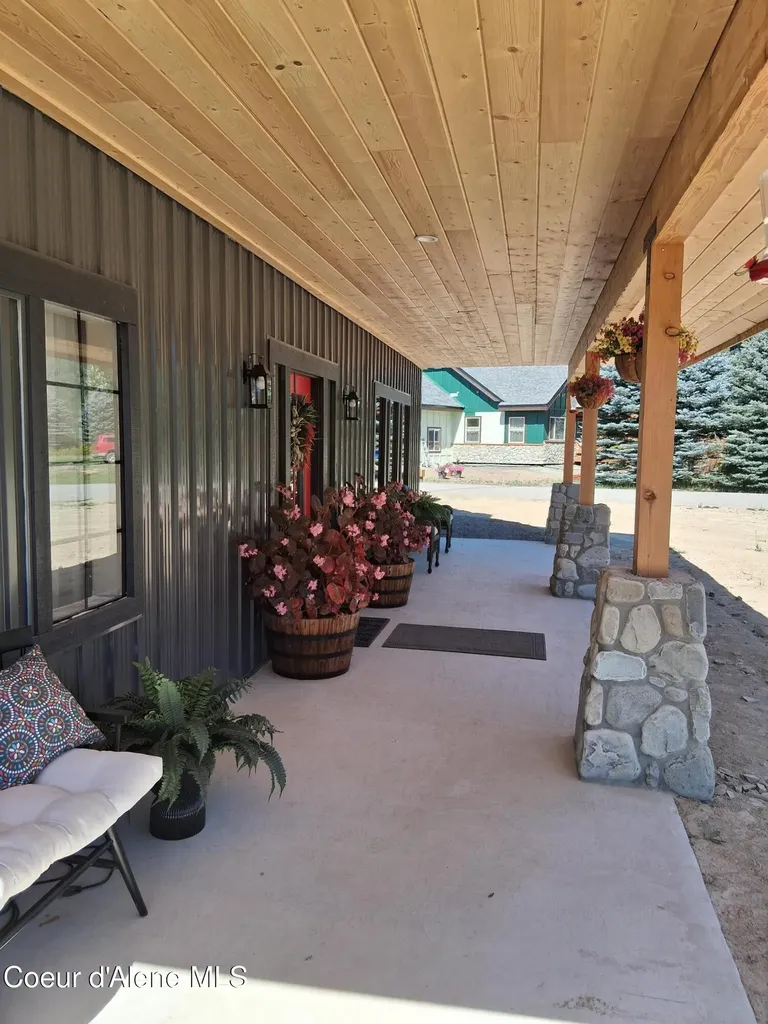 16 Elk Horn Clark Fork ID 83811