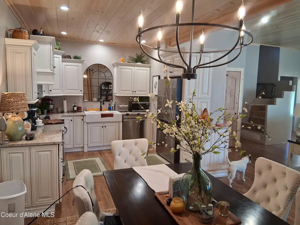 16 Elk Horn Clark Fork ID 83811