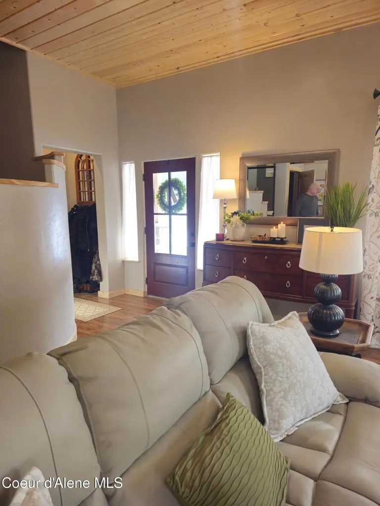 16 Elk Horn Clark Fork ID 83811
