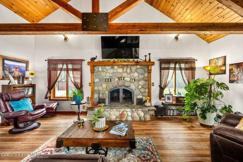 704 Hidden Creek Road Sagle ID 83860