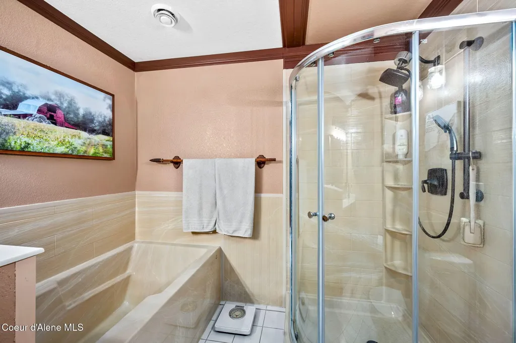 704 Hidden Creek Road Sagle ID 83860