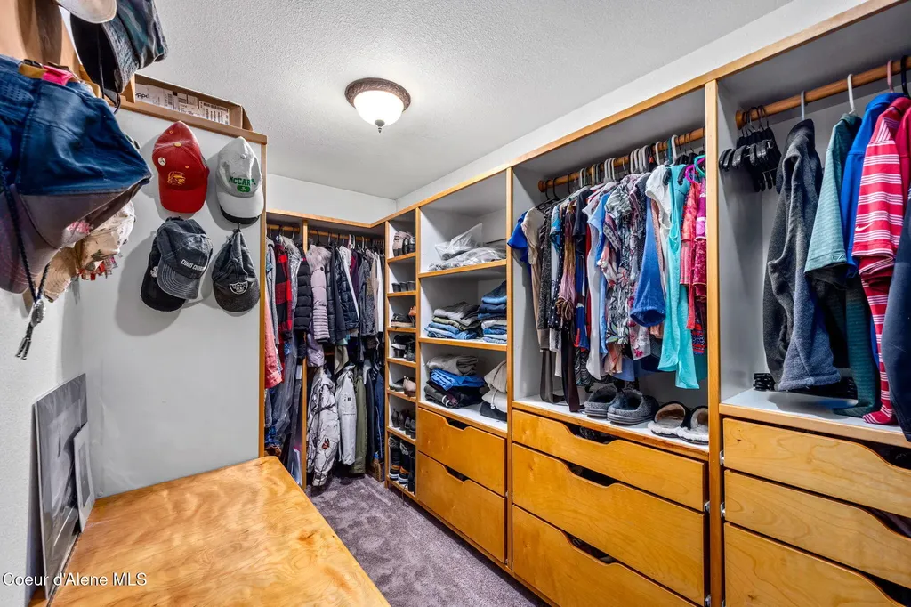 704 Hidden Creek Road Sagle ID 83860