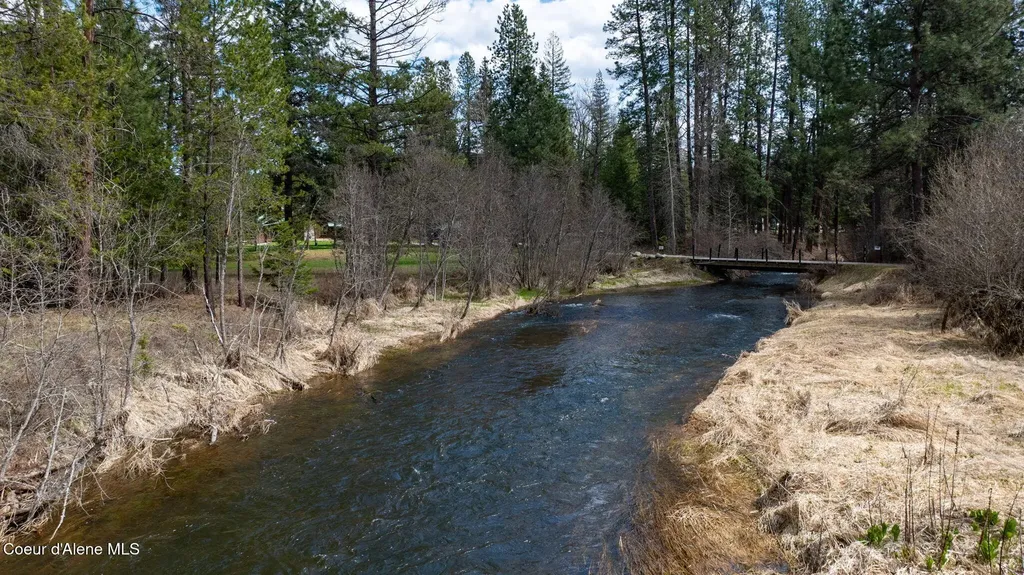 704 Hidden Creek Road Sagle ID 83860