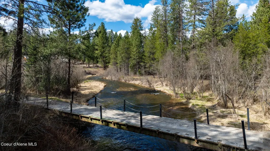 704 Hidden Creek Road Sagle ID 83860