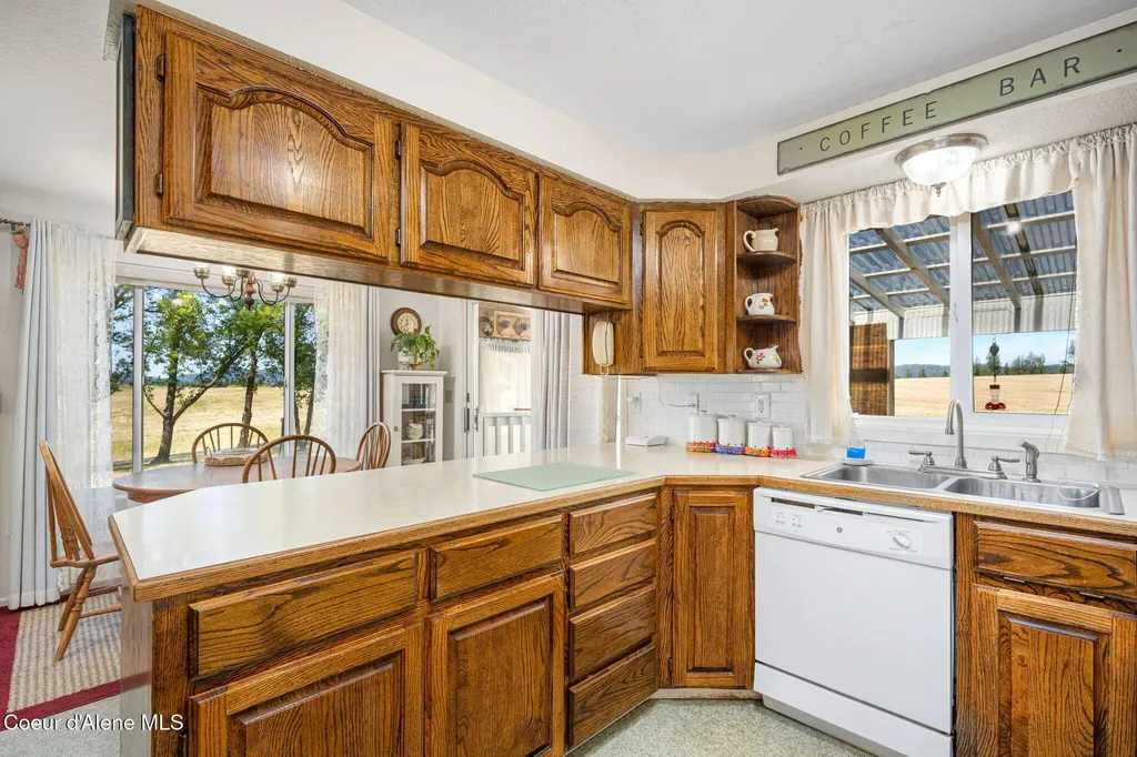 640 Renlow Road Plummer ID 83851