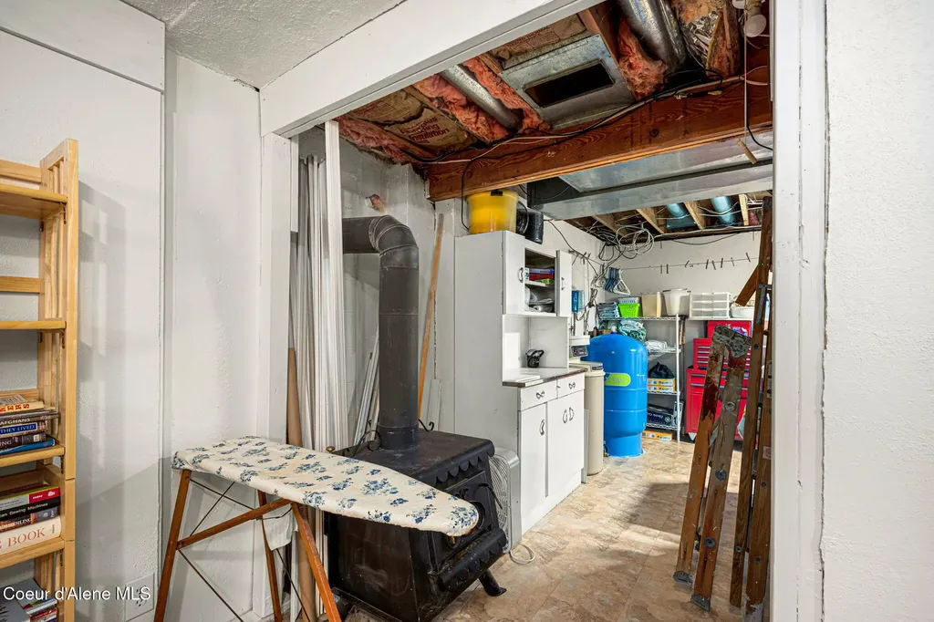 640 Renlow Road Plummer ID 83851