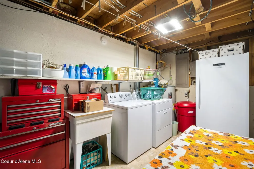 640 Renlow Road Plummer ID 83851