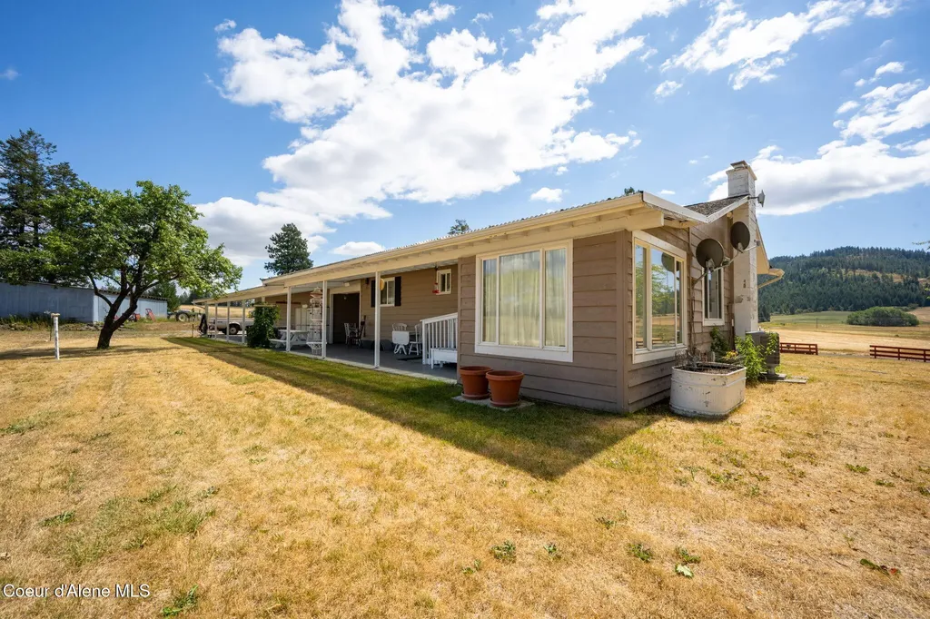 640 Renlow Road Plummer ID 83851