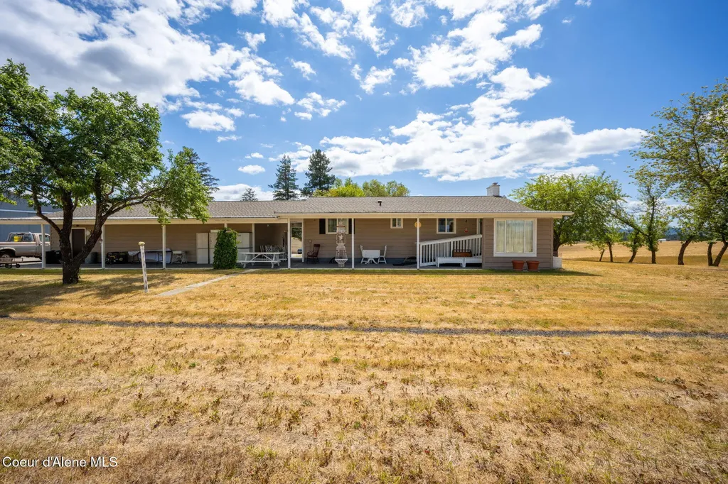640 Renlow Road Plummer ID 83851