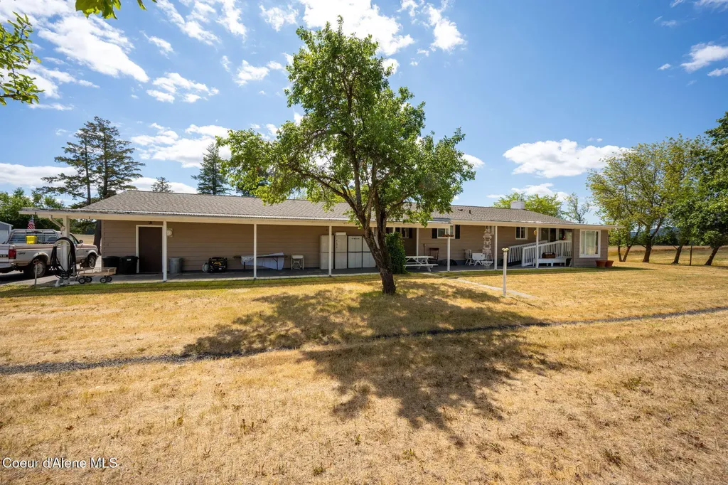 640 Renlow Road Plummer ID 83851