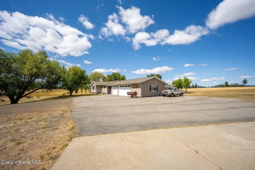 640 Renlow Road Plummer ID 83851