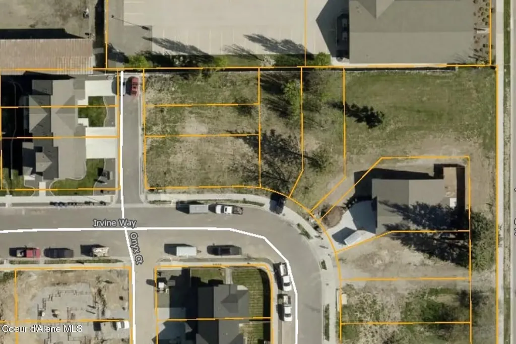 1702, 1706 1712 Onyx Court Sandpoint ID 83864