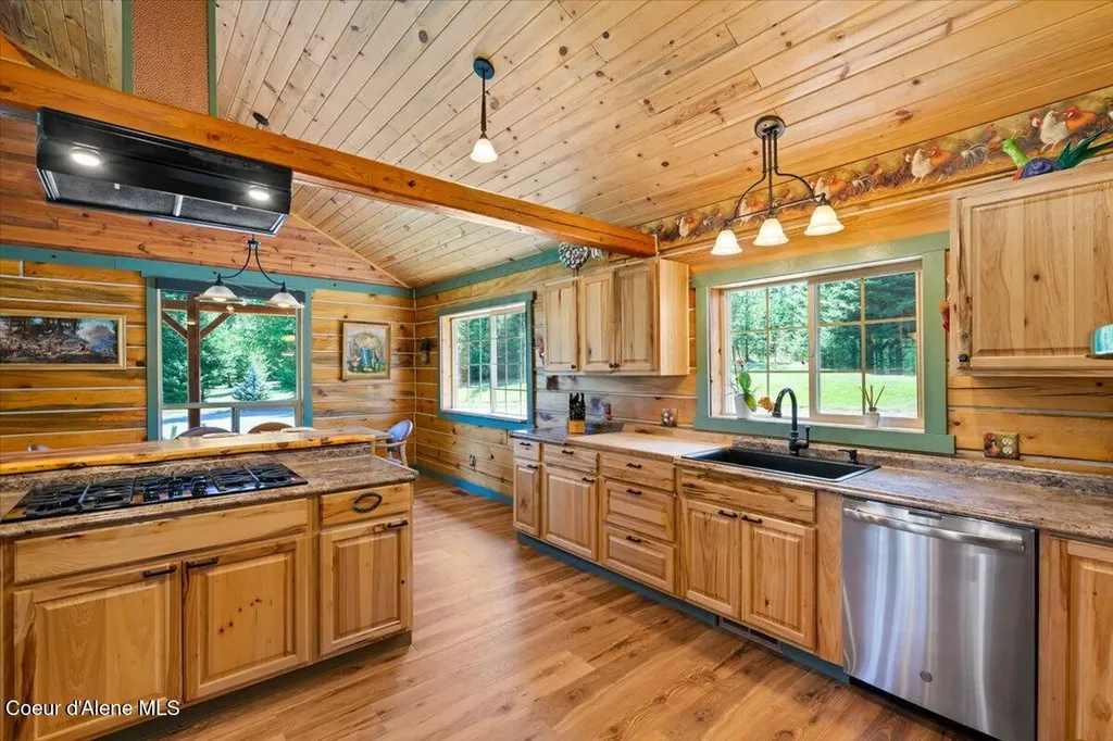 30989 N Walking Horse Lane Athol ID 83801