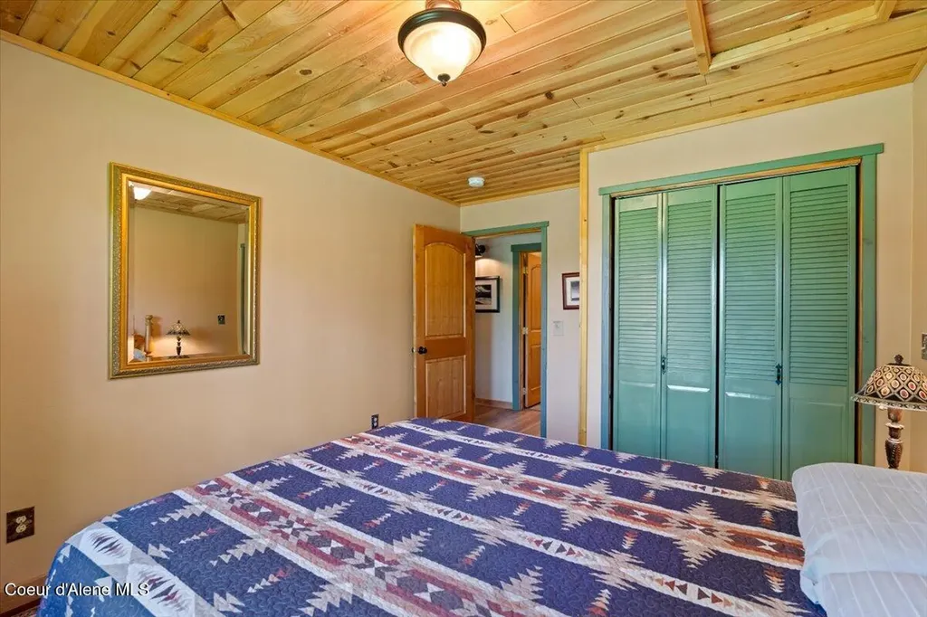 30989 N Walking Horse Lane Athol ID 83801