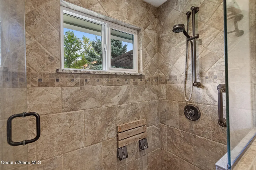 9636 N Idaho Road Post Falls ID 83854