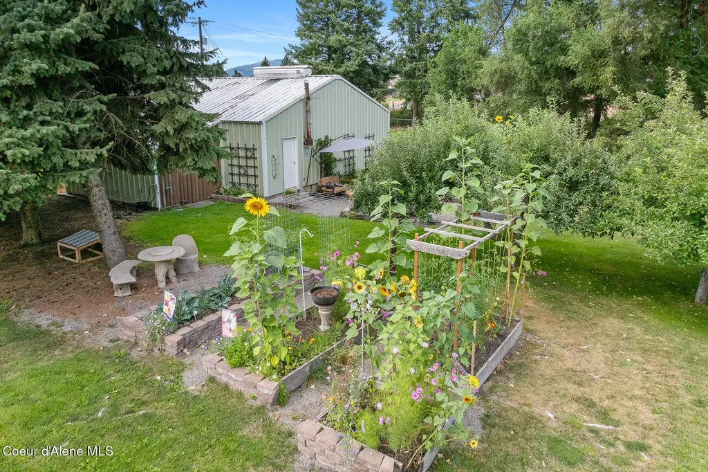9636 N Idaho Road Post Falls ID 83854
