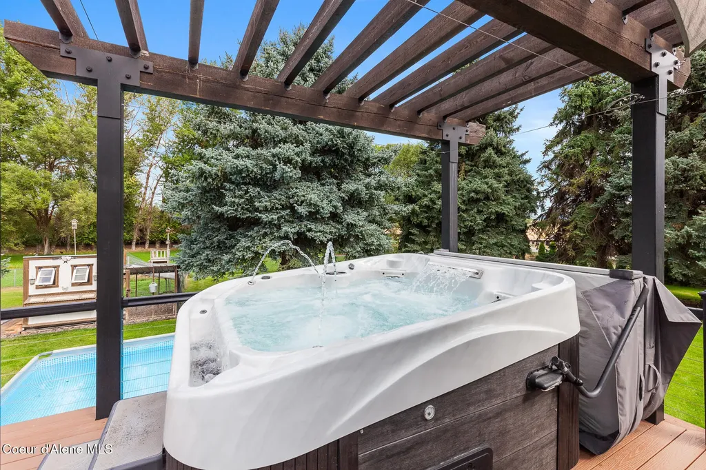 9636 N Idaho Road Post Falls ID 83854