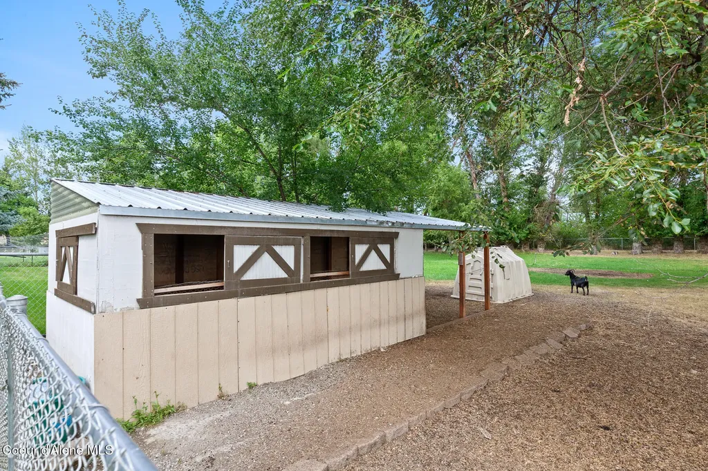 9636 N Idaho Road Post Falls ID 83854