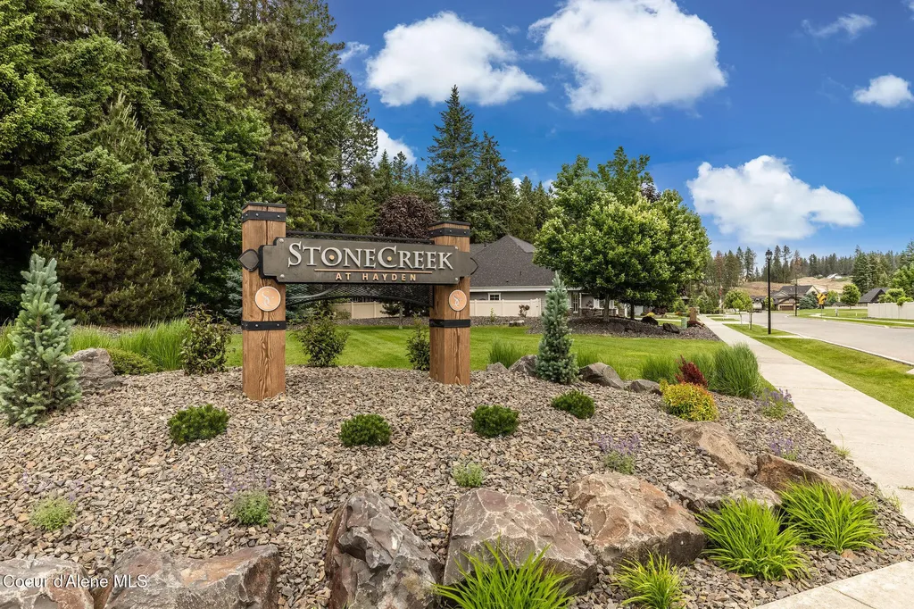 1189 E Sleeping Deer Avenue Hayden ID 83835