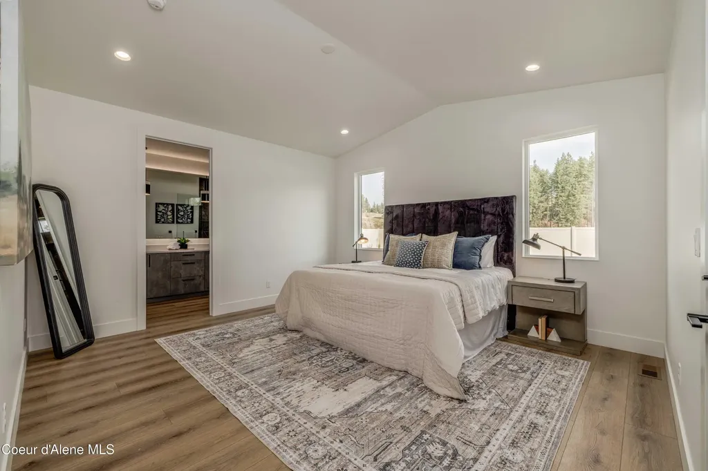 1189 E Sleeping Deer Avenue Hayden ID 83835