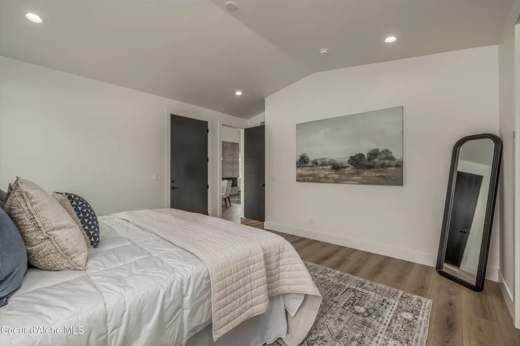 1189 E Sleeping Deer Avenue Hayden ID 83835