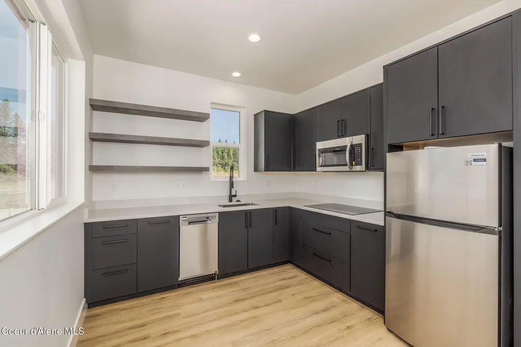 1189 E Sleeping Deer Avenue Hayden ID 83835