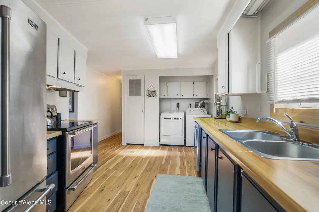 302 School Road Hope ID 83836
