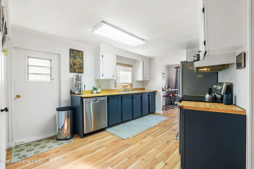 302 School Road Hope ID 83836