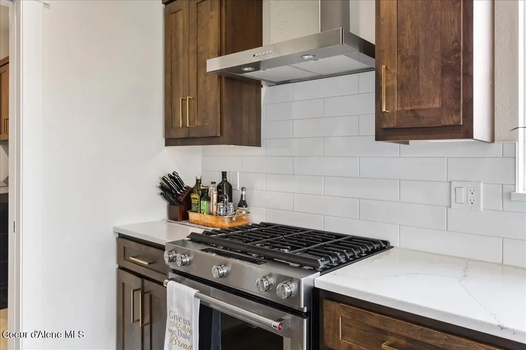 2058 S Aspen Way Sandpoint ID 83864