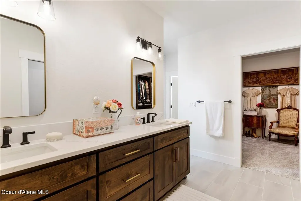 2058 S Aspen Way Sandpoint ID 83864