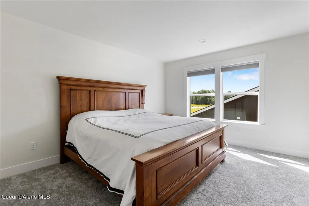 2058 S Aspen Way Sandpoint ID 83864