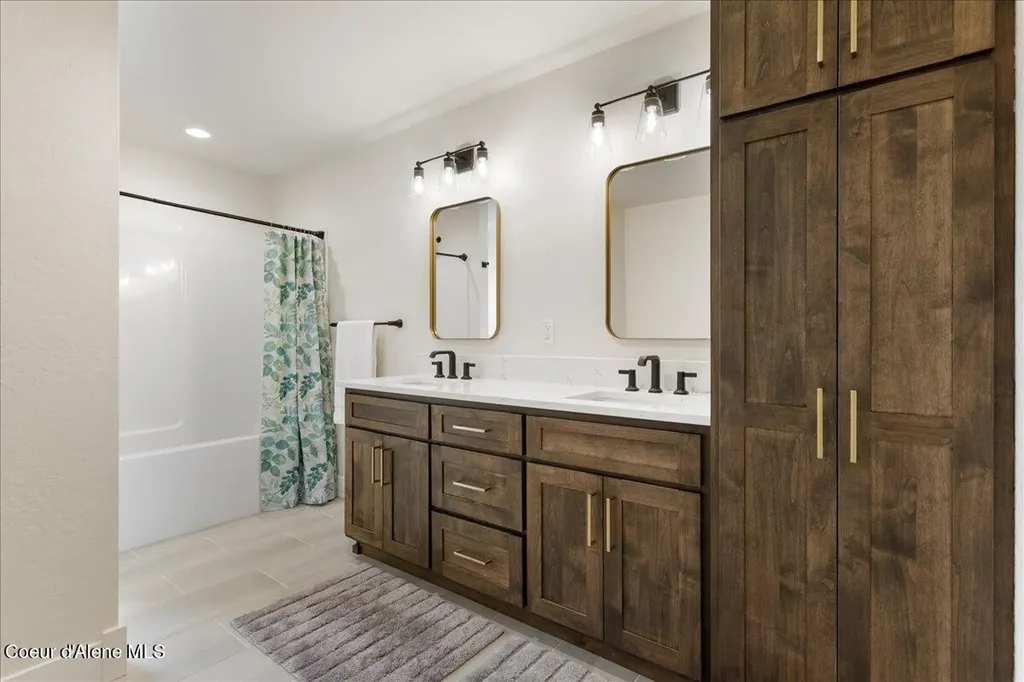 2058 S Aspen Way Sandpoint ID 83864