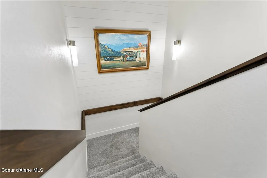 2058 S Aspen Way Sandpoint ID 83864