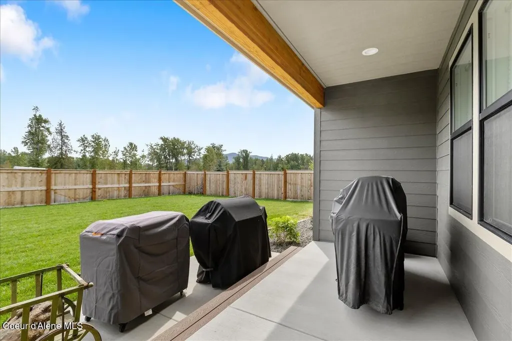 2058 S Aspen Way Sandpoint ID 83864