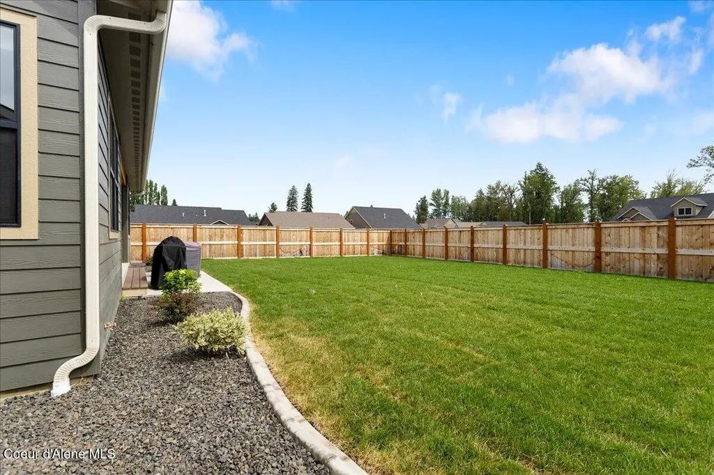 2058 S Aspen Way Sandpoint ID 83864