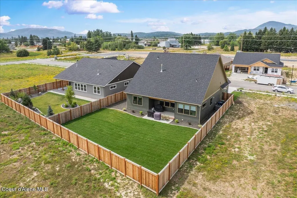 2058 S Aspen Way Sandpoint ID 83864
