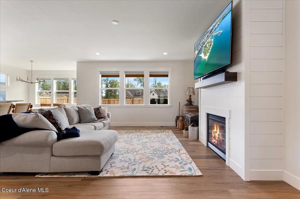 2058 S Aspen Way Sandpoint ID 83864