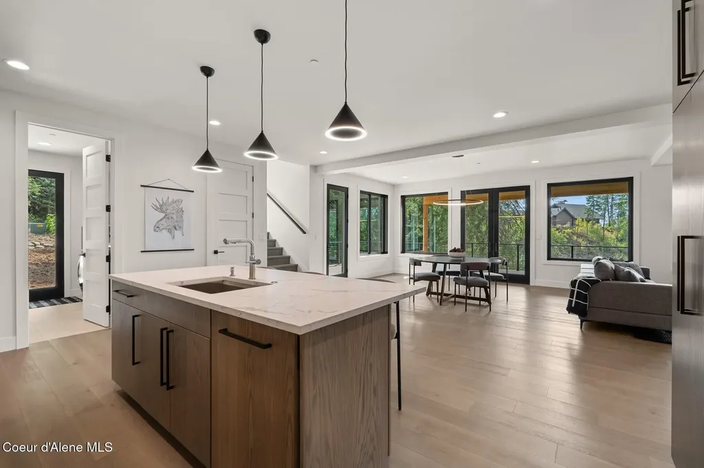 1083 S Idaho Club Drive Sandpoint ID 83864