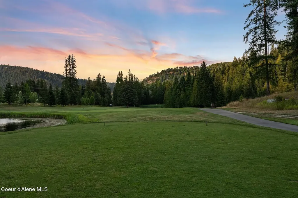 1083 S Idaho Club Drive Sandpoint ID 83864