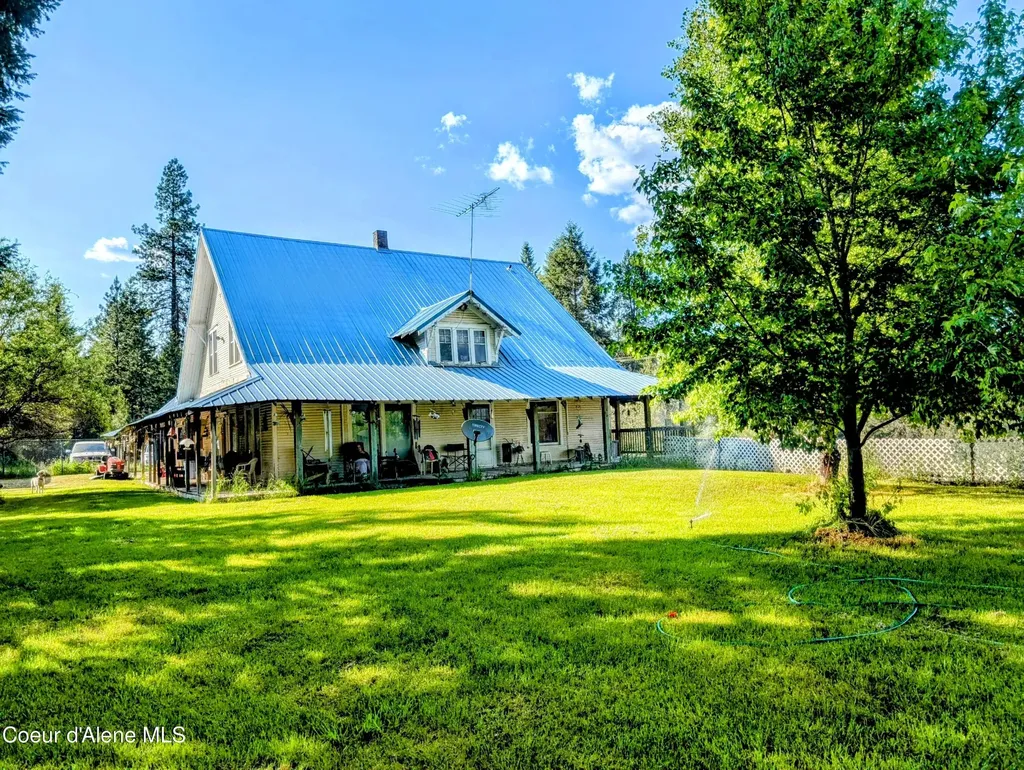 6702 Kelso Lake Road Athol ID 83801