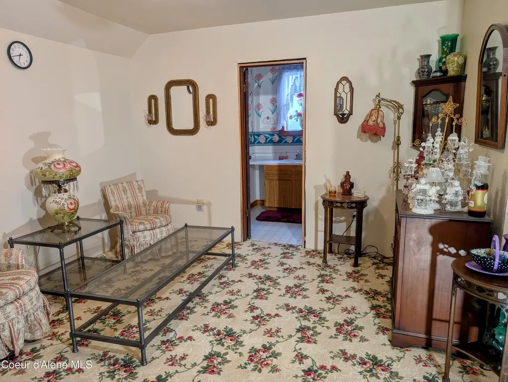 6702 Kelso Lake Road Athol ID 83801