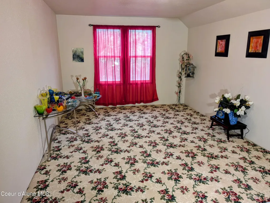 6702 Kelso Lake Road Athol ID 83801