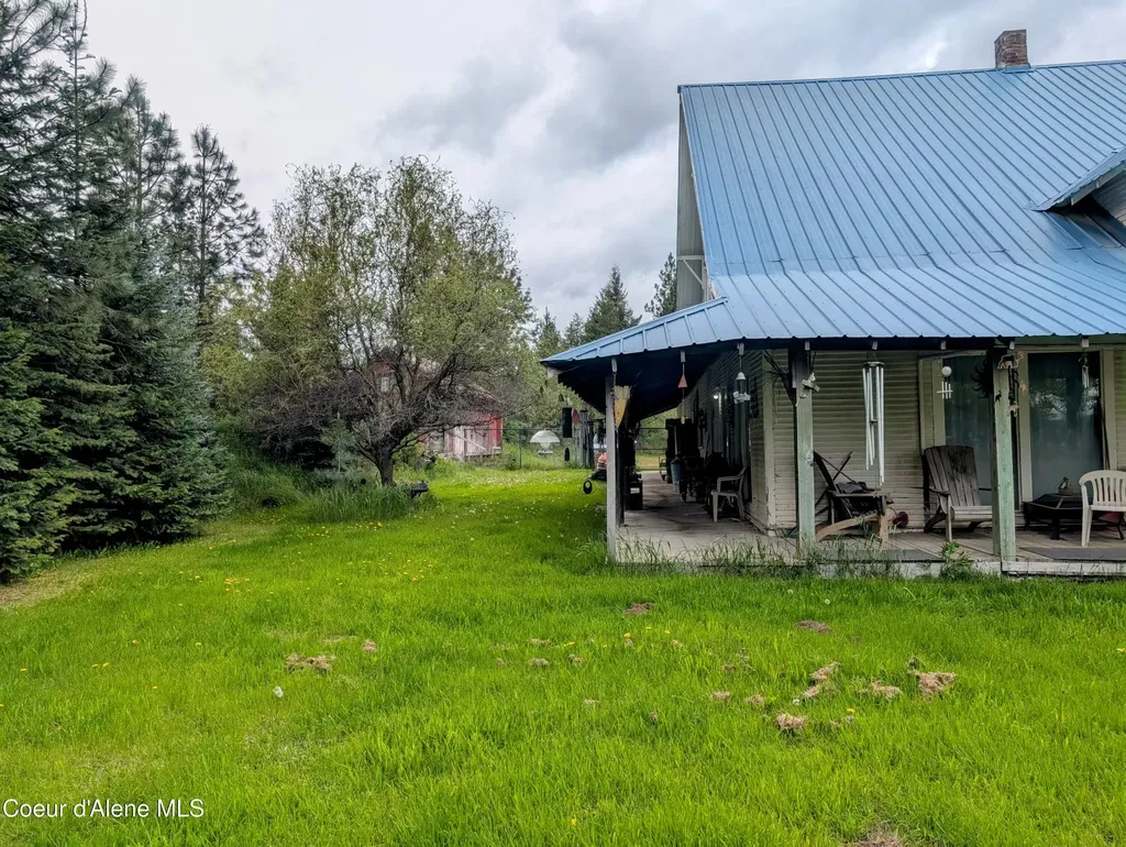 6702 Kelso Lake Road Athol ID 83801