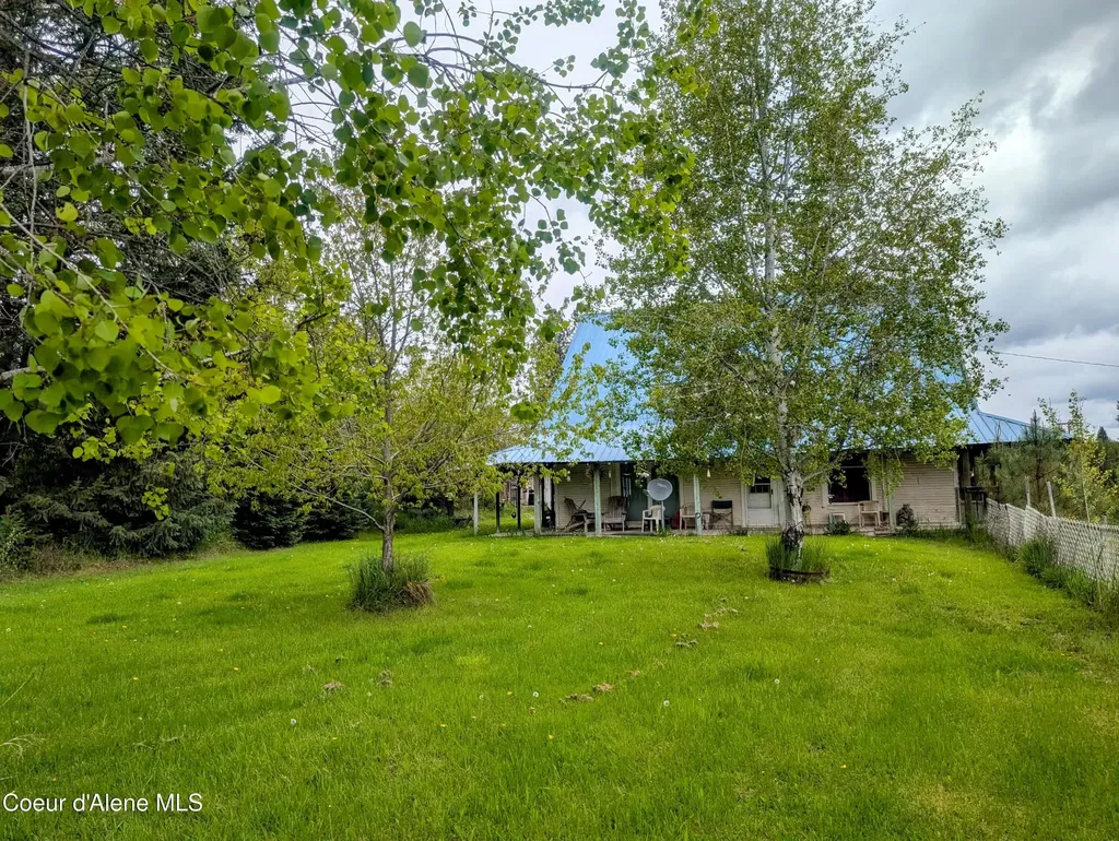6702 Kelso Lake Road Athol ID 83801