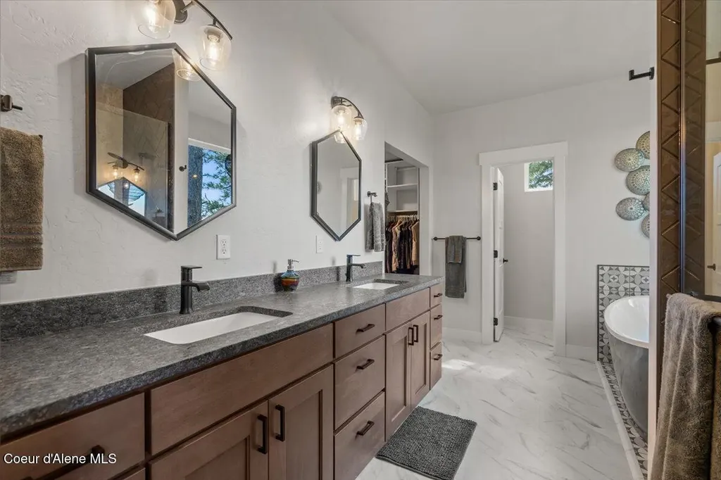 13357 N Spiral Ridge Trail Rathdrum ID 83858