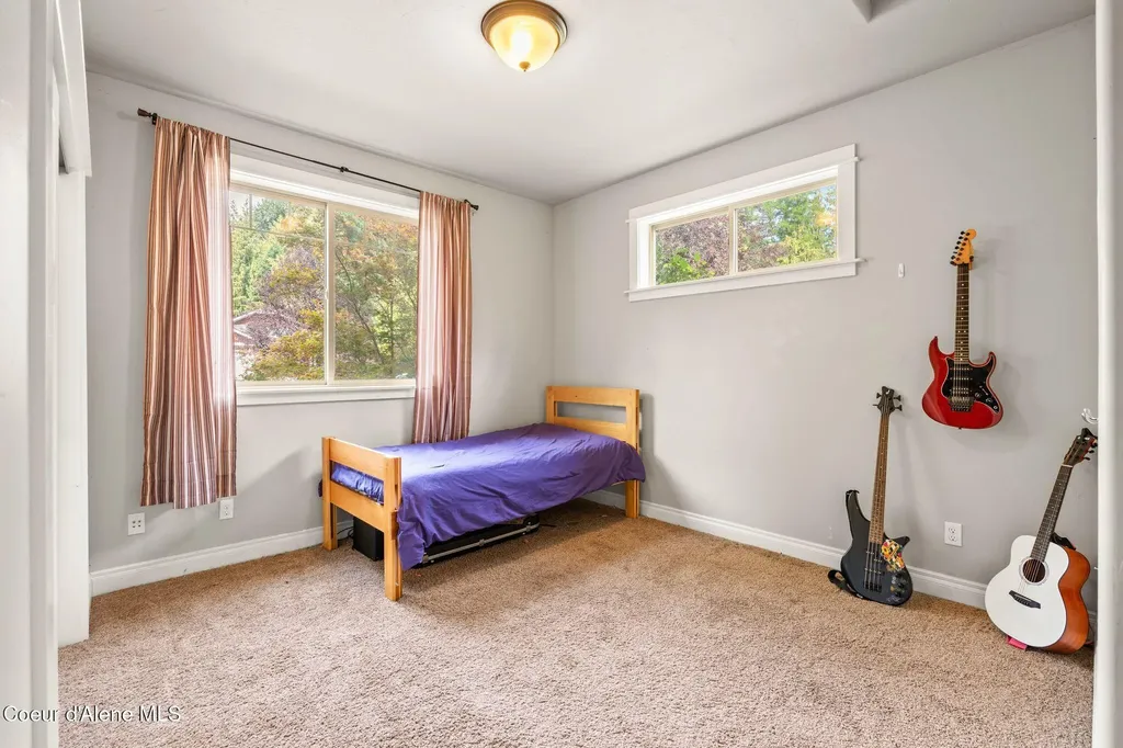 4310 Burns Court Sandpoint ID 83864