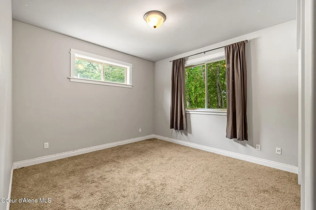4310 Burns Court Sandpoint ID 83864