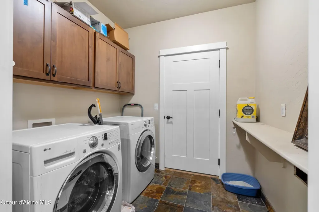 4310 Burns Court Sandpoint ID 83864