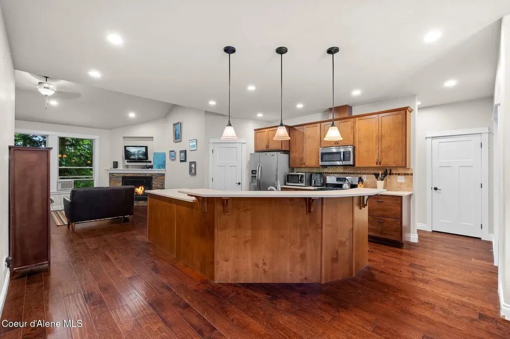 4310 Burns Court Sandpoint ID 83864
