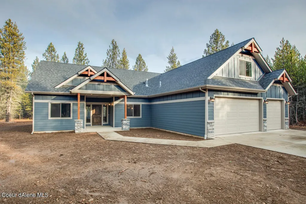 12664 E Howard Road Athol ID 83801